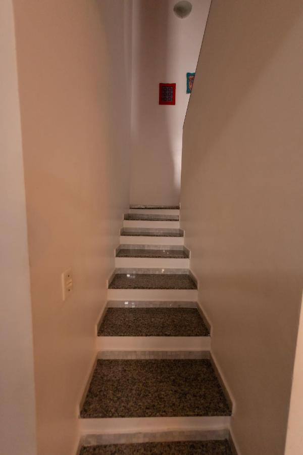 Casa - *